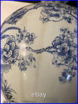 20 ASIAN CHINESE qing dynasty kangxi mark Porcelain Blue white vase