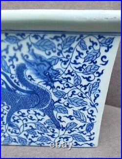 A Large chinese antique qing dynasty blue and white porcelain planter pot