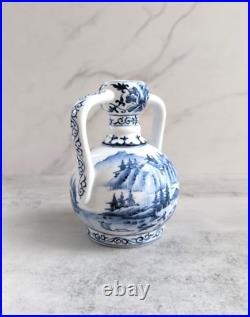 Antique Chinese Blue & White Landscape Porcelain Vase Qing Dynasty China Vintage