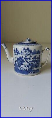 Antique Chinese Export Porcelain Blue and White Teapot & Lid Qing Dynasty