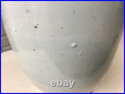 Antique Chinese Late Qing Dynasty Blue & White Porcelain Vase 17 1/4 Tall