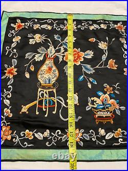 Antique Chinese Qing Dynasty Silk embroidered panel wall hanging 20 X 19