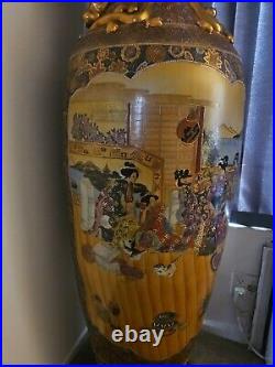 CHINESE ROSE MEDALLION PORCELAIN GILT FLOOR VASE Late Qing Dynasty