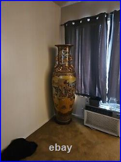 CHINESE ROSE MEDALLION PORCELAIN GILT FLOOR VASE Late Qing Dynasty