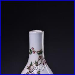 Chinese Antique Qing Dynasty Qianlong Ancient Porcelain Flowers Pattern Vases