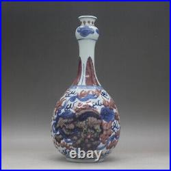 Chinese Antique Qing Dynasty Qianlong Blue White Porcelain Lion Pattern Vases