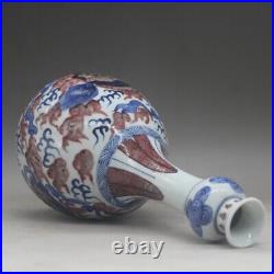 Chinese Antique Qing Dynasty Qianlong Blue White Porcelain Lion Pattern Vases