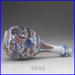 Chinese Antique Qing Dynasty Qianlong Blue White Porcelain Lion Pattern Vases