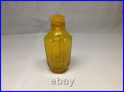 Chinese Qing Dynasty Transfarentcy Yellow Amber Glass Snuff Bottle