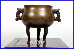 Fine Antique Qing Dynasty Chinese Double Handled Lidded Bronze Tripod Censer
