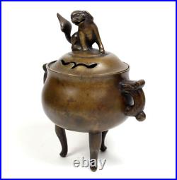 Fine Antique Qing Dynasty Chinese Double Handled Lidded Bronze Tripod Censer