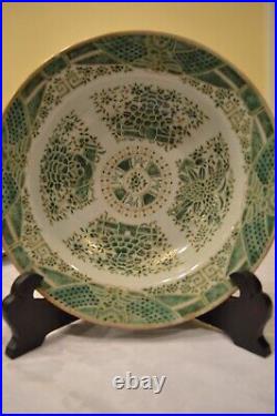 Qing Dynasty Chinese Antique Green Fitzhugh Pattern gilded Large Plates (a pair)